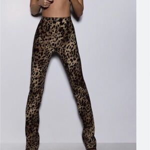 High-Rise Leopard Print Leggings - Brown